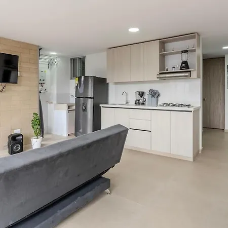 Apartamento En Maravilloso Laureles Con Piscina 801 Medellin Exterior photo