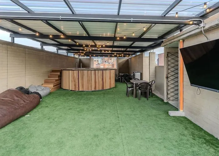 Apartamento En Maravilloso Laureles Con Piscina 801