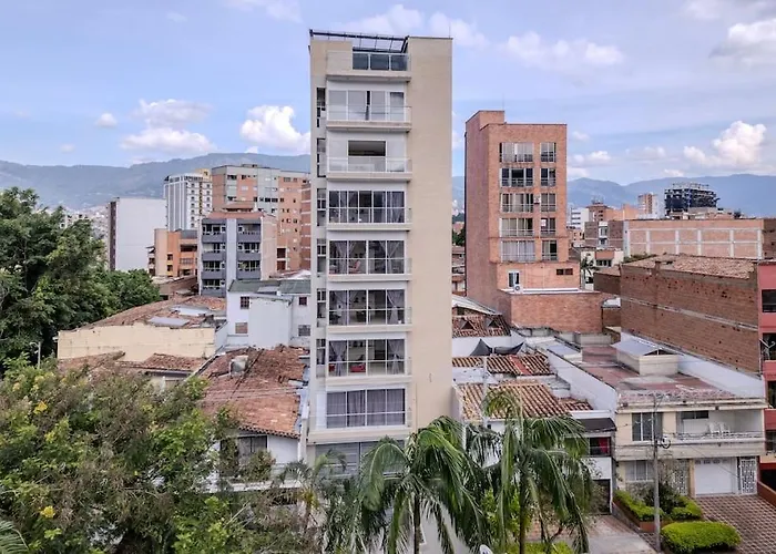 Apartamento En Maravilloso Laureles Con Piscina 801