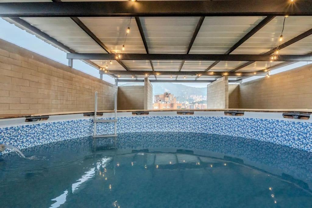 Apartment En Maravilloso Laureles Con Piscina 801 Medellin
